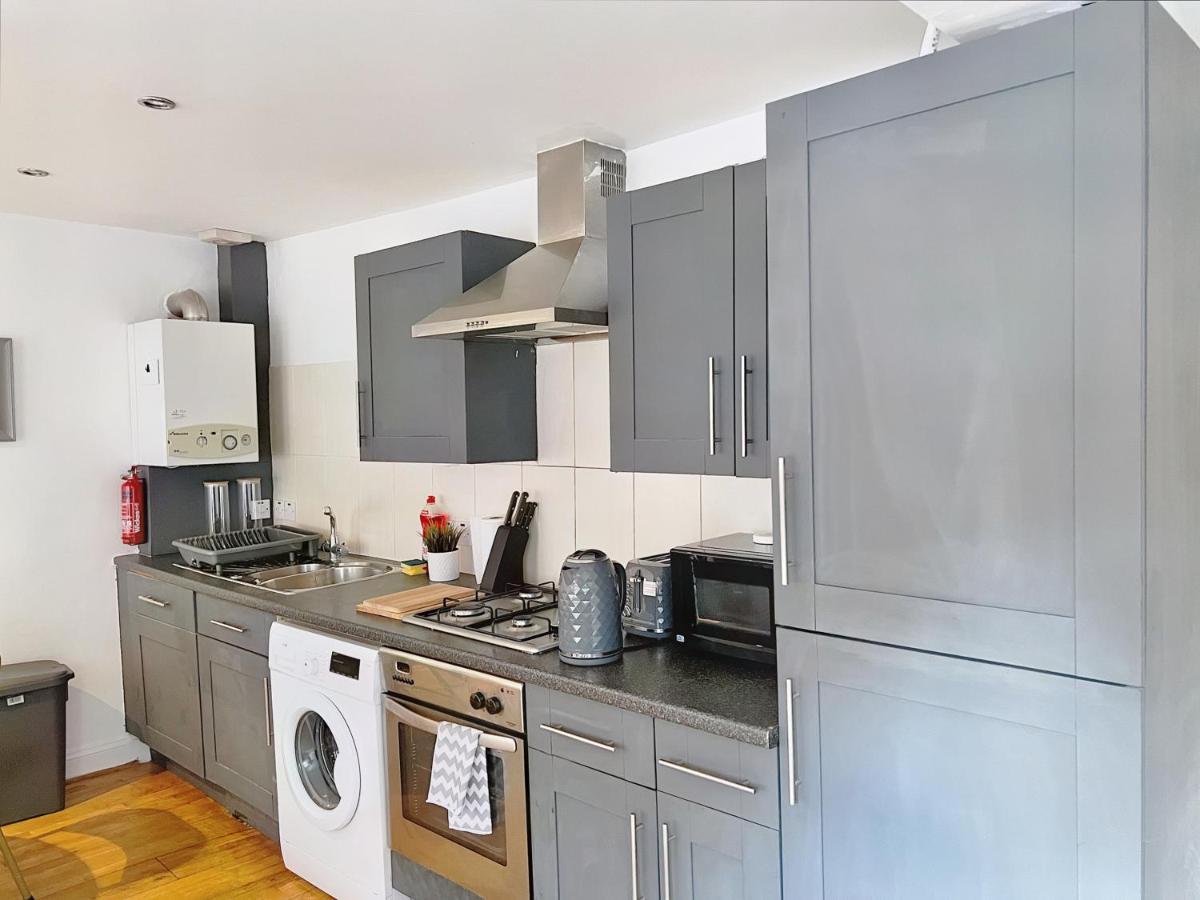 Lovely 2-Bedroom Serviced Apartment Greater ロンドン エクステリア 写真